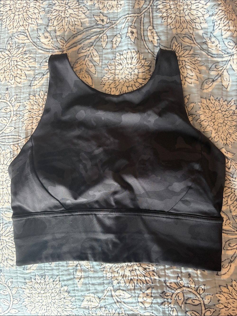 Lululemon Size 8 Camo Black High-Neck Women's Sports Bra